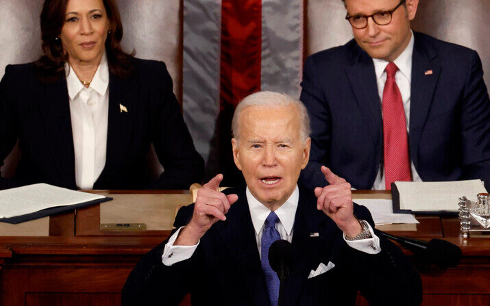 El presidente Joe Biden pronuncia el discurso sobre el Estado de la Unión durante una reunión conjunta del Congreso el Capitolio de EE.UU., en Washington, el 7 de marzo de 2024. (Chip Somodevilla/Getty Images)

