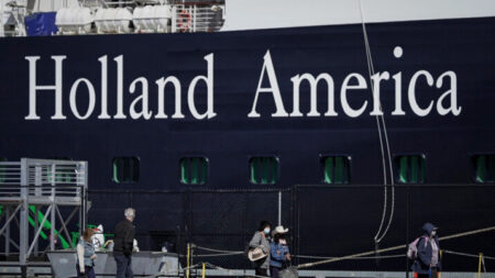 Mueren 2 tripulantes durante un “incidente” en un crucero de Holland America