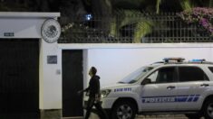 Ecuador mantiene vigilancia policial en la Embajada de México donde está exvicepresidente