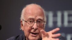 Muere el físico Peter Higgs, padre del bosón de Higgs, a los 94 años