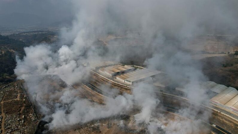 Fotografía de un incendio en Villa Nueva (Guatemala), en una fotografía de archivo. EFE/Mariano Macz