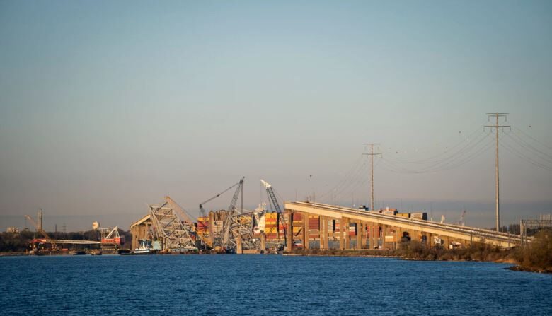 El puente Francis Scott Key de Baltimore se derrumbó tras el impacto de un carguero el 16 de marzo de 2024. (Madalina Vasiliu/The Epoch Times)