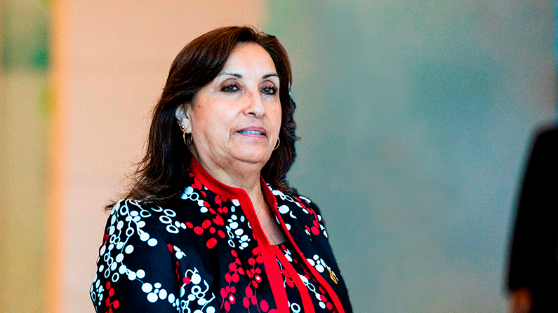 La entonces vicepresidente de Perú, Dina Boluarte, participa en el Diálogo de Líderes de la APEC en el Centro Nacional de Convenciones Reina Sirikit el 18 de noviembre de 2022 en Bangkok, Tailandia. (Lauren DeCicca/Getty Images)
