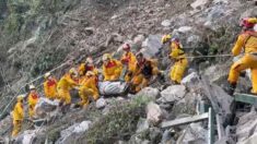 Rescatistas buscan aún a desaparecidos tras terremoto de 7.4 en Taiwán