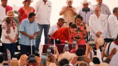 Sheinbaum firma acuerdo por la soberanía alimentaria con campesinos de Chinameca, Morelos
