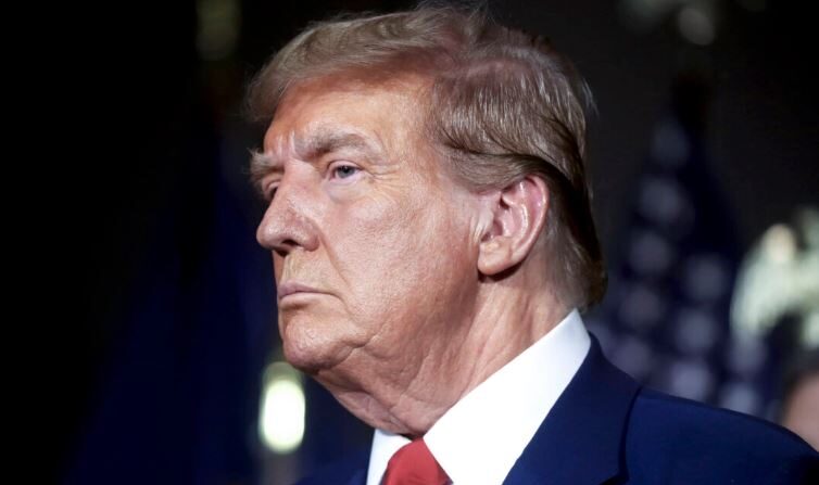 El expresidente Donald Trump asiste a un acto de campaña en Grand Rapids, Michigan, el 2 de abril de 2024. (Spencer Platt/Getty Images)