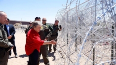 Canciller mexicana visita frontera para «corroborar» labor migratoria de EE.UU.