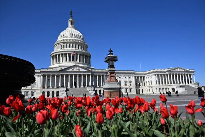 Senado lucha por alcanzar acuerdo sobre la FISA antes del plazo de medianoche