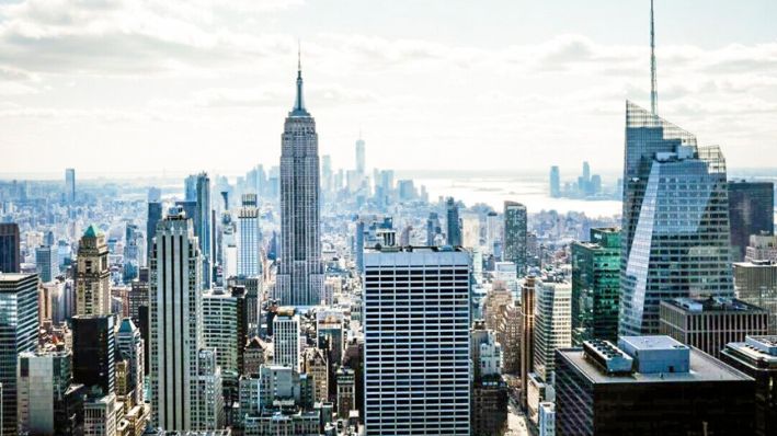 Edificios del centro de Manhattan en la Ciudad de Nueva York, el 4 de marzo de 2021. (Spencer Platt/Getty Images)