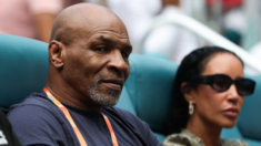 Californiano demanda a Mike Tyson por golpearlo supuestamente durante un vuelo