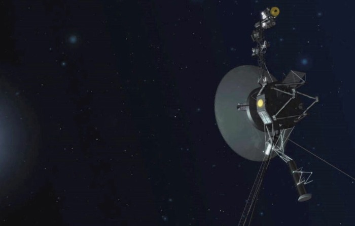 Esta ilustración proporcionada por la NASA muestra la Voyager 1. La nave espacial más distante de la Tierra dejó de enviar datos comprensibles en noviembre de 2023. (NASA vía AP)
