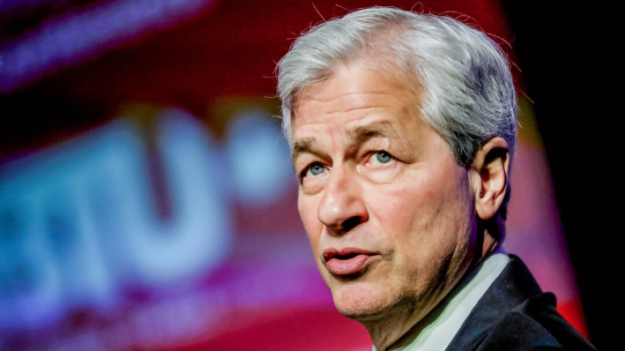 CEO de JPMorgan advierte sobre el «enorme» déficit de la administración Biden