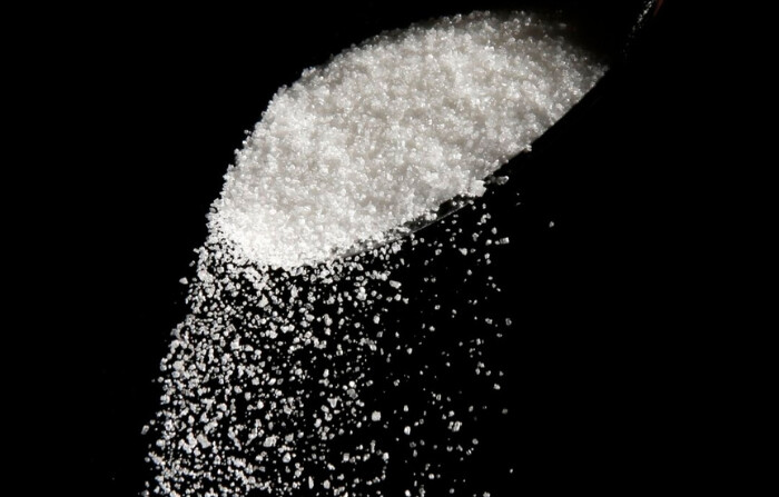 Nueva York podría advertir en etiquetas sobre daños del azúcar en alimentos y bebidas