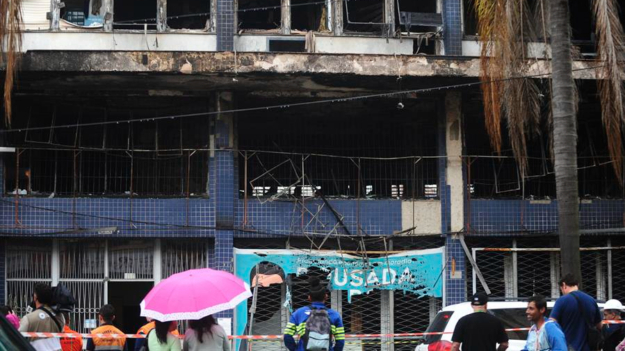 Al menos 10 muertos por incendio en una pensión en ciudad brasileña de Porto Alegre