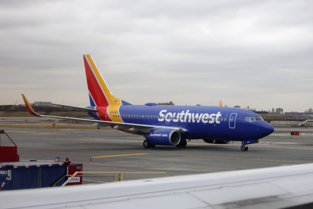 Southwest se retira de 4 aeropuertos por pérdidas del primer trimestre y problemas con Boeing