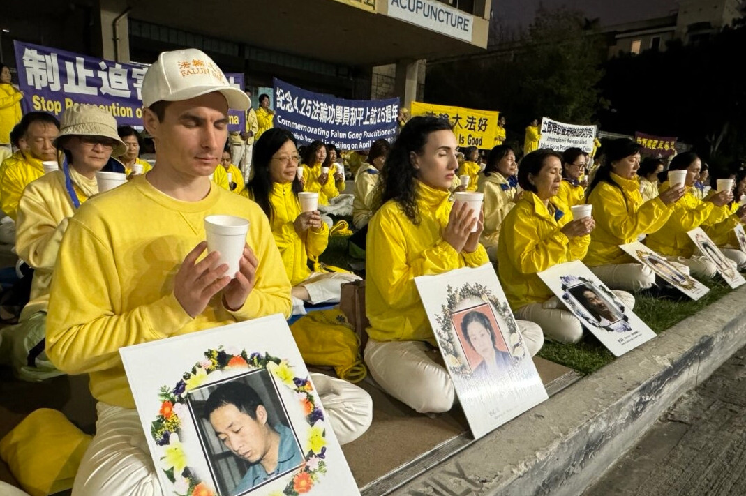 Los Ángeles: Vigilia con velas conmemora los 25 años de una masiva y pacífica apelación en China