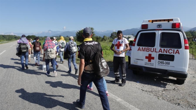 Mueren tres migrantes tras ser arrollados por un camión en sur de México
