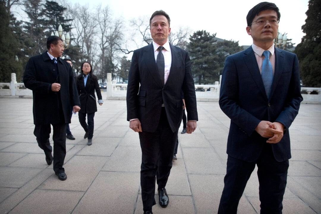 Musk visita China para hablar de Tesla una semana después de cancelar su visita a la India