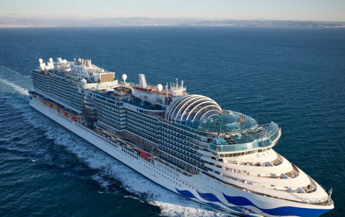 El crucero Sun Princess de Princess Cruises, en la imagen durante las pruebas de navegación, realizará su viaje inaugural desde Roma el 28 de febrero de 2024. (Cortesía de Princess Cruises/TNS)