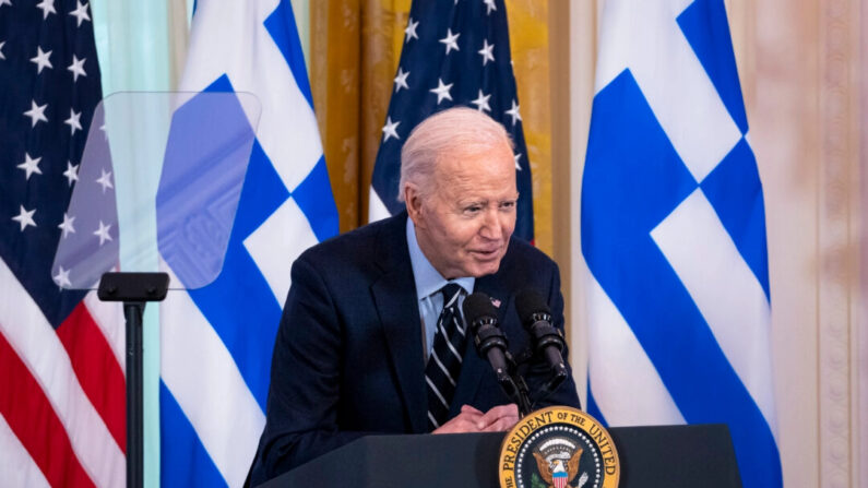 El presidente Joe Biden habla durante el Día de la Independencia Griega en la Casa Blanca en Washington el 4 de abril de 2024. (Madalina Vasiliu/The Epoch Times)
