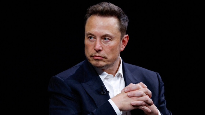 Elon Musk en el centro de exposiciones Porte de Versailles en París, Francia, el 16 de junio de 2023. (Gonzalo Fuentes/Reuters)