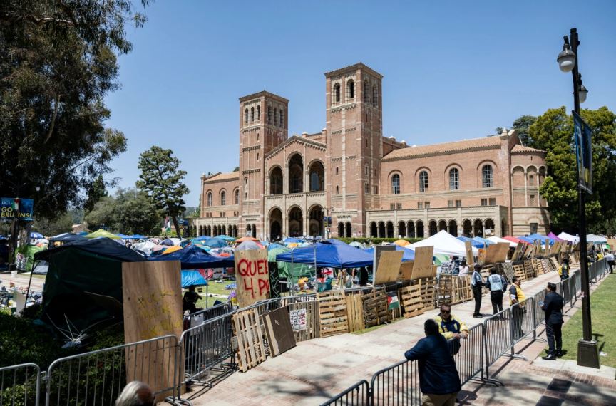 Policía de la UCLA emite orden de reunión ilegal al campamento pro-Palestina