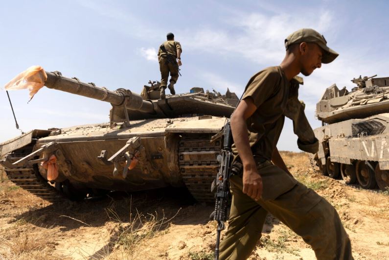 Ejército israelí ordena a palestinos evacuar temporalmente partes de Rafah ante previsible invasión