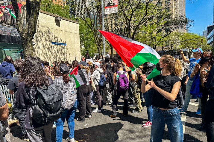 Manifestantes pro-palestinos llegan a acuerdo con UC Riverside para desmontar los campamentos