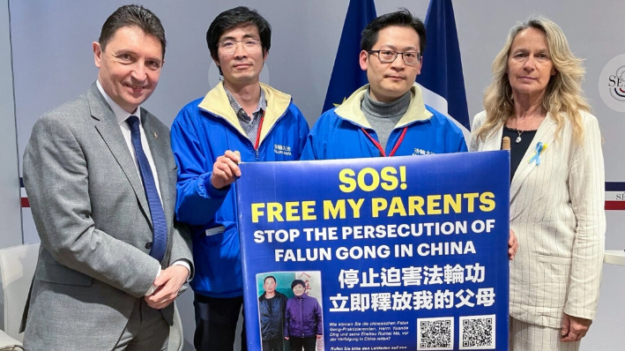 Activistas destacan la persecución en China durante el viaje del líder del PCCh a Europa