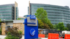 Los CDC emiten alerta sanitaria para quienes viajen a Arabia Saudita