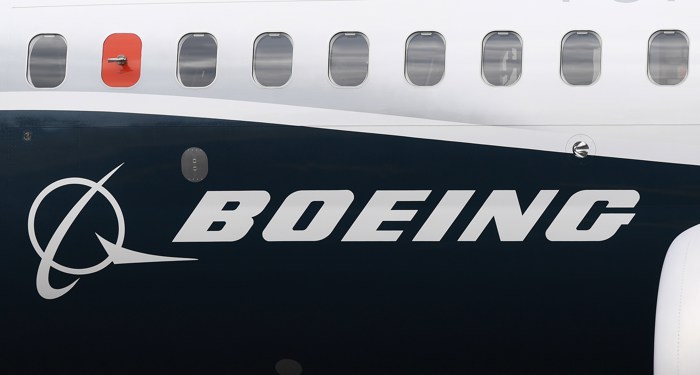 Un Boeing 737 aterriza de emergencia en Japón por anomalías en un ala