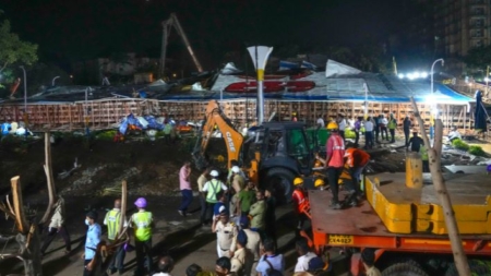 Desplome de espectacular deja 14 muertos y 75 heridos tras tormentas en India