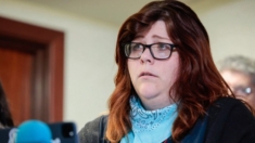 Activista provida enfrenta condena de casi 5 años por bloquear clínica de abortos