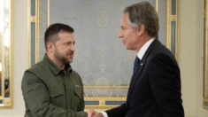 Blinken sostiene conversaciones con Zelenski durante su visita sorpresa a Ucrania