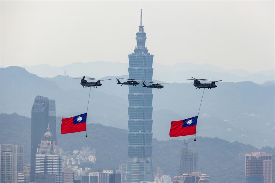 Santiago Peña llega a Taiwán para la investidura del próximo presidente de la isla