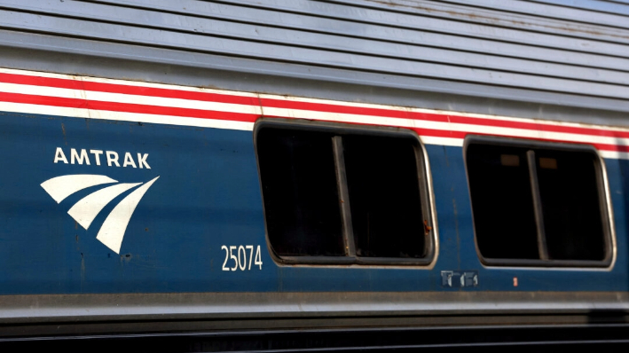 Un tren de Amtrak en una foto de archivo. (Kevin Dietsch/Getty Images)
The Associated Press