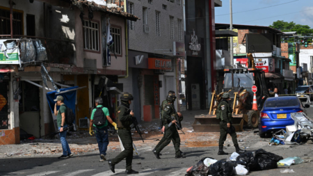 Tres soldados heridos en atentado con explosivos en el suroeste de Colombia