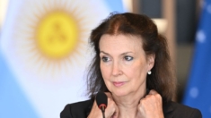 Canciller argentina contacta con la embajadora española