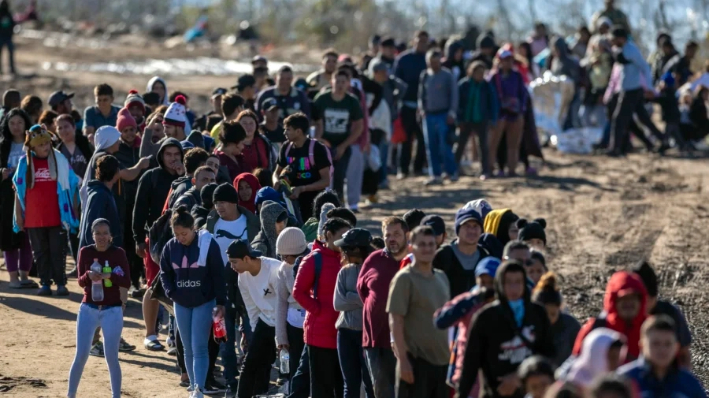 El GOP presenta proyecto para anular plan de Biden de tarjetas de identificación a inmigrantes ilegales
