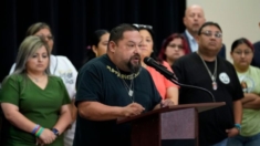 Familias de víctimas del tiroteo en Uvalde demandan a policía de Texas por USD 500 millones