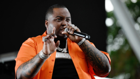 Allanan casa del rapero Sean Kingston y detienen a su madre, se les acusa de varios delitos