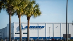 Boeing se enfrenta a pérdida de liquidez en 2024 por retrasos en la producción, dice su CFO