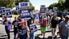 Senado de California revive proyecto de ley que concede subsidio de desempleo a trabajadores en huelga