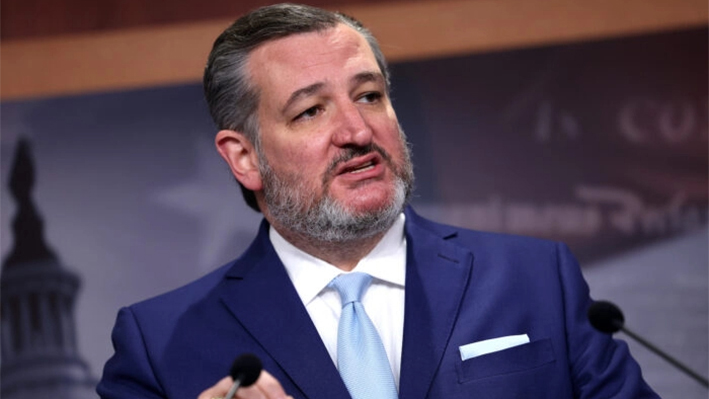 El senador Ted Cruz (R-Texas) habla sobre la política de inmigración del Título 42 en Washington el 3 de mayo de 2023. (Kevin Dietsch/Getty Images)