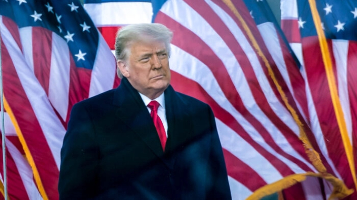 El presidente Donald Trump se dirige a sus partidarios desde The Ellipse, cerca de la Casa Blanca, en Washington, el 6 de enero de 2021. (Brendan Smialowski/AFP vía Getty Images)