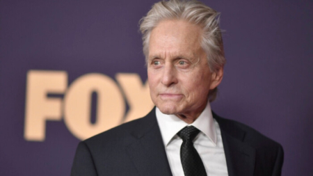 Michael Douglas realiza una visita de solidaridad a Israel