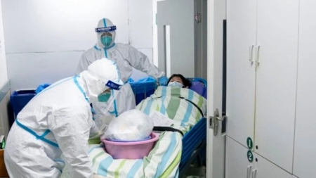 Importante universidad de Wuhan registra 149 muertes desde el inicio de la pandemia de COVID