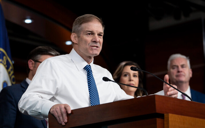 El representante Jim Jordan (R-Ohio) habla durante una rueda de prensa en el Capitolio, el 30 de abril de 2024. (Madalina Vasiliu/The Epoch Times)
