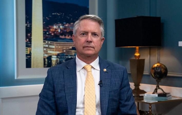 El senador Roger Marshall (R-Kan.) en una entrevista con The Epoch Times en Washington, el 3 de junio de 2024. (Madalina Vasiliu/The Epoch Times)