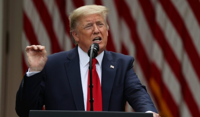 El presidente Donald Trump hace un anuncio sobre las relaciones comerciales de Estados Unidos con China y Hong Kong en el jardín de rosas de la Casa Blanca en Washington el 29 de mayo de 2020. (Jonathan Ernst/Reuters)
